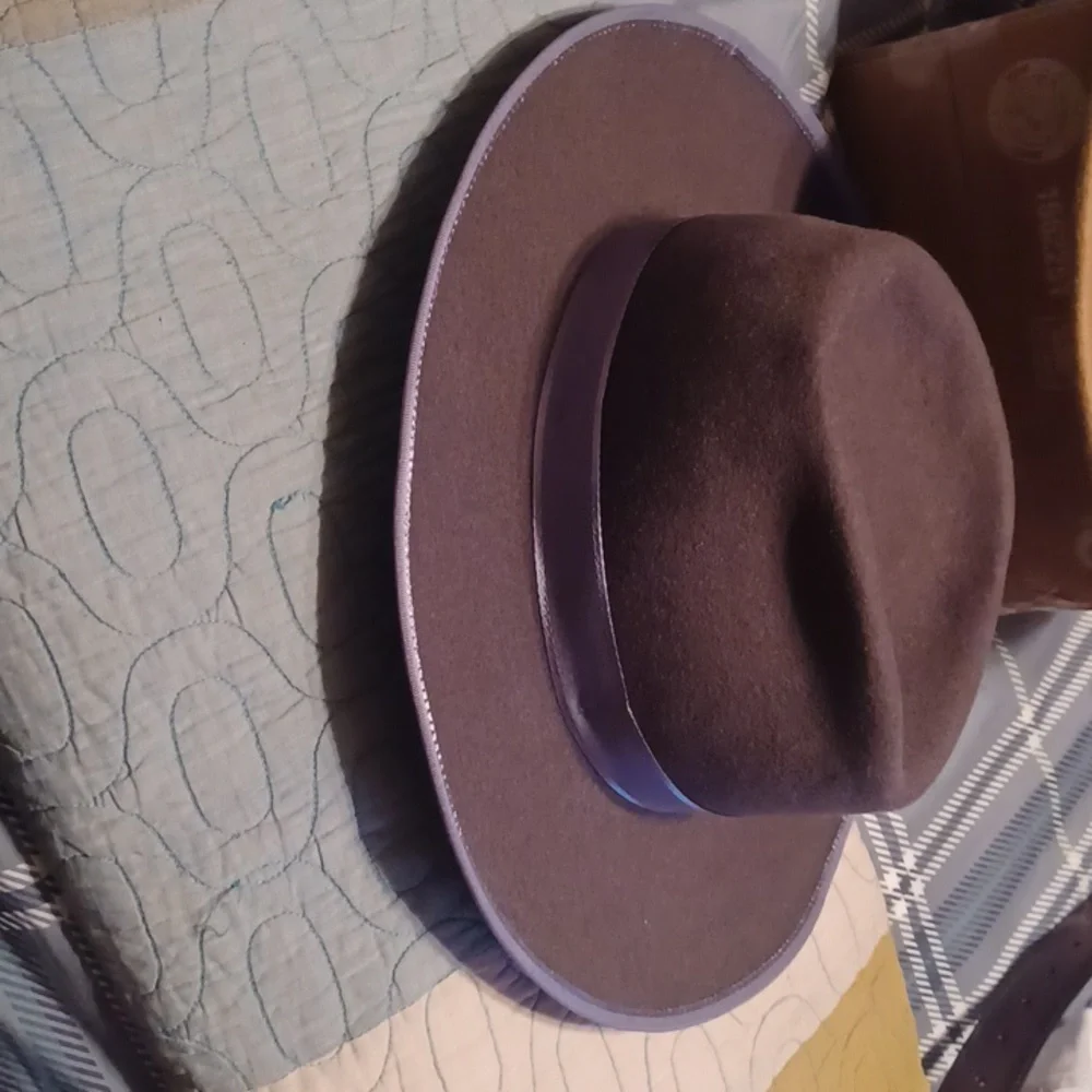 Stylish Men's Fedora Hat Collection - Picture 5 of 14
